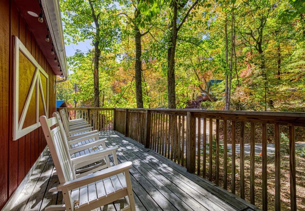 Four Bears Den, Hot Tub, 1089 Of Free Attraction Tickets For Each Paid Day, Dollywood And More Gatlinburg Exteriör bild