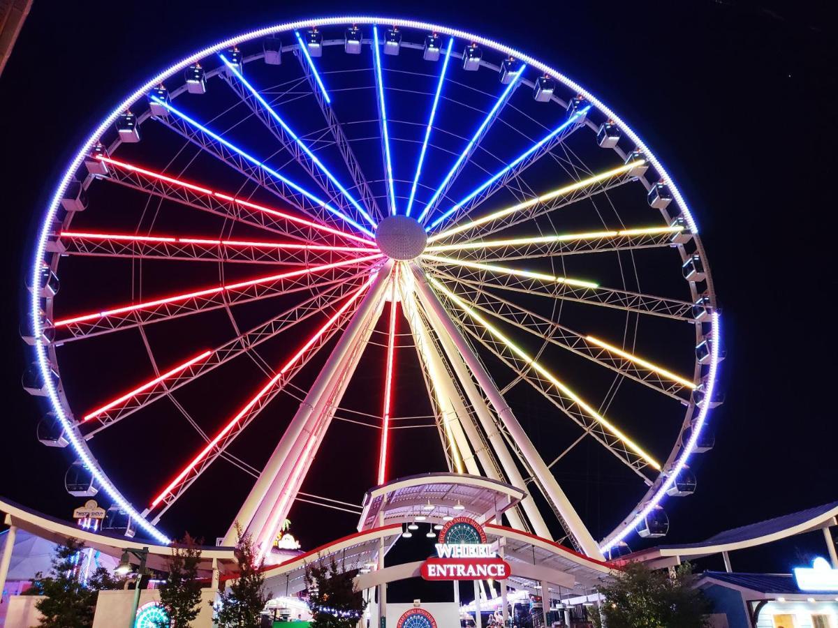 Four Bears Den, Hot Tub, 1089 Of Free Attraction Tickets For Each Paid Day, Dollywood And More Gatlinburg Exteriör bild